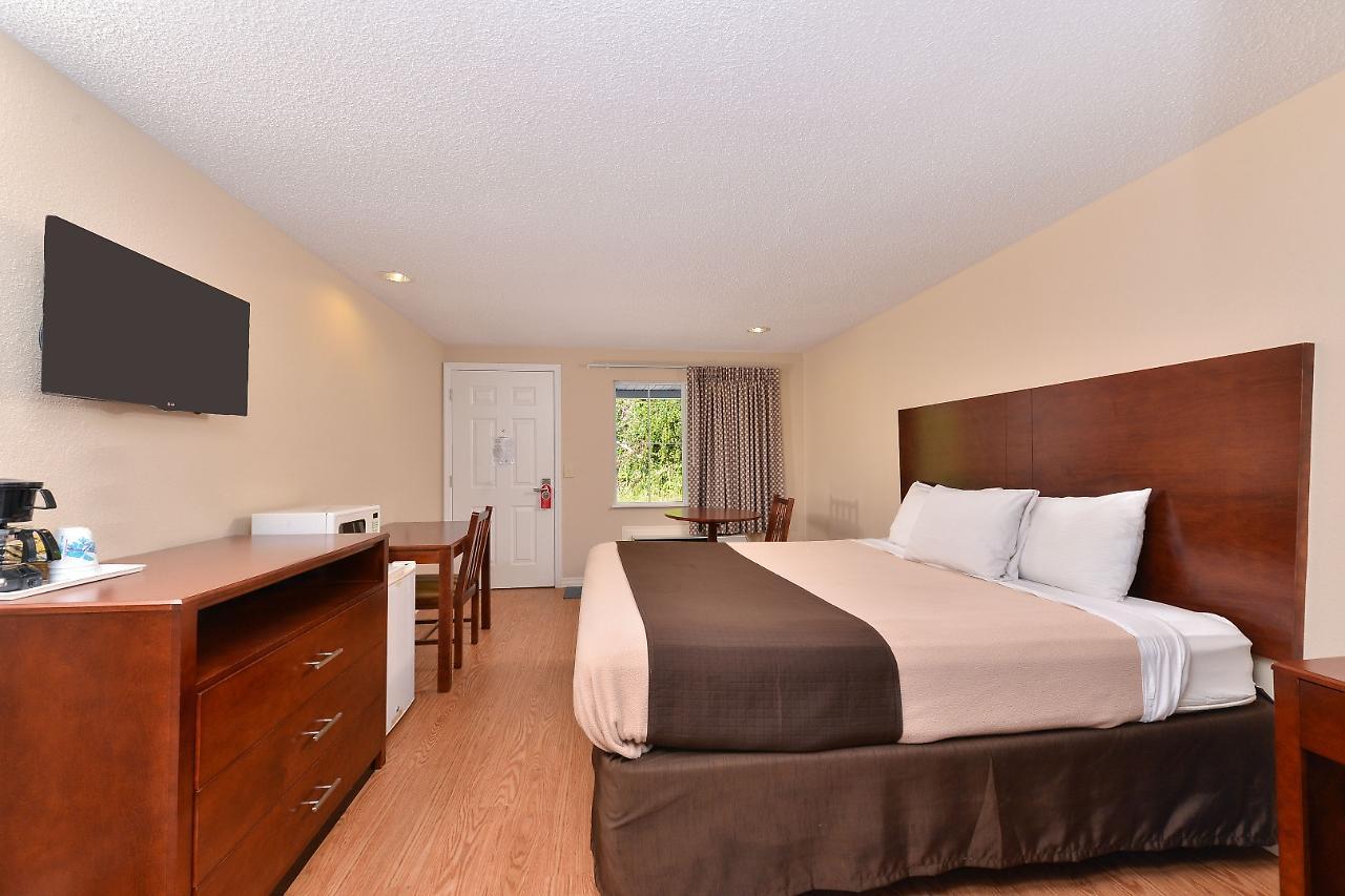 Americas Best Value Inn & Suites St Clairsville Wheeling St. Clairsville Экстерьер фото