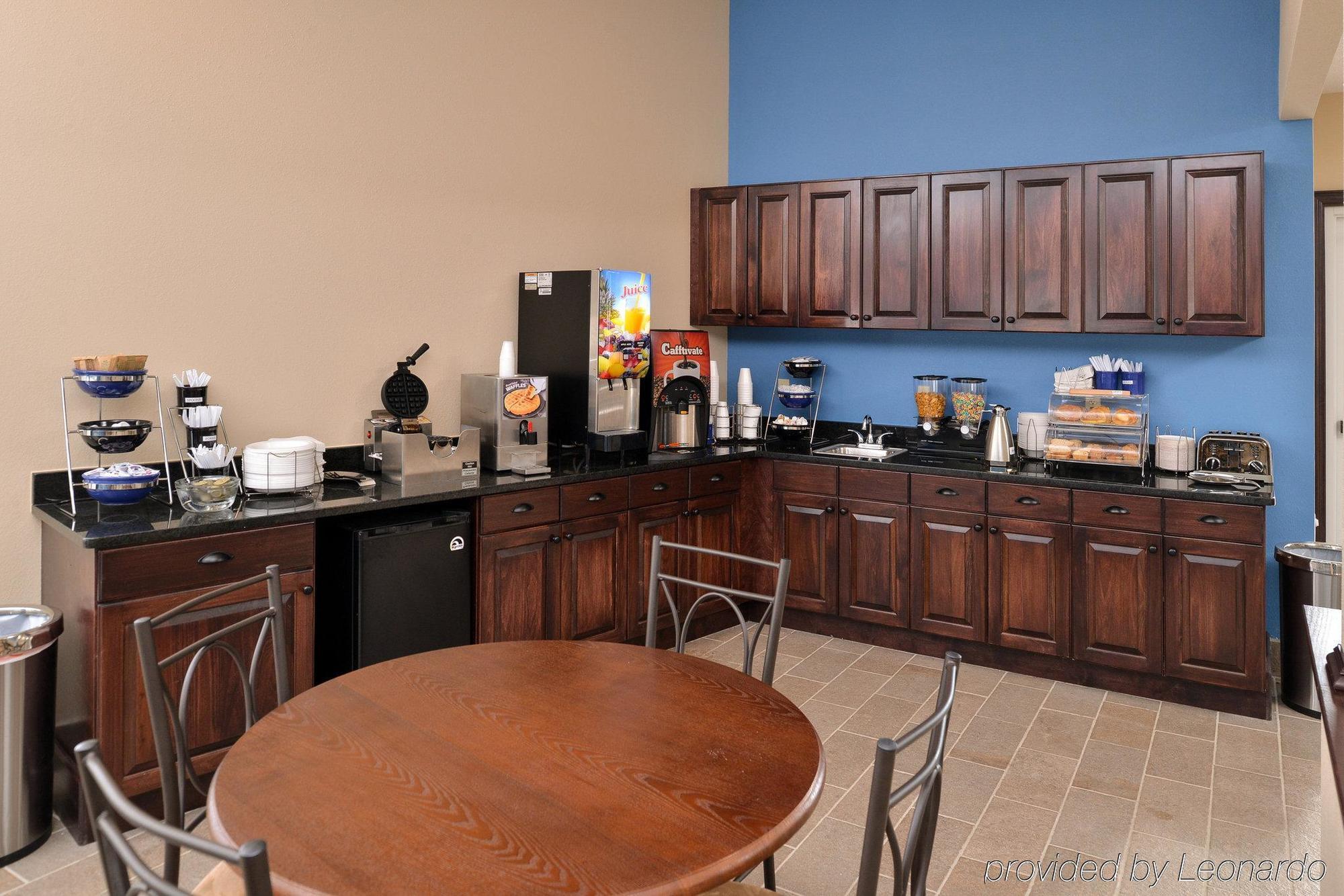 Americas Best Value Inn & Suites St Clairsville Wheeling St. Clairsville Экстерьер фото