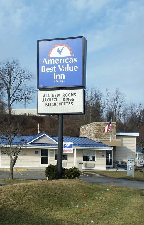 Americas Best Value Inn & Suites St Clairsville Wheeling St. Clairsville Экстерьер фото