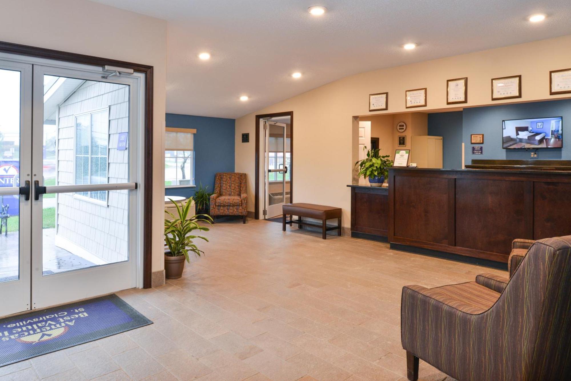 Americas Best Value Inn & Suites St Clairsville Wheeling St. Clairsville Экстерьер фото