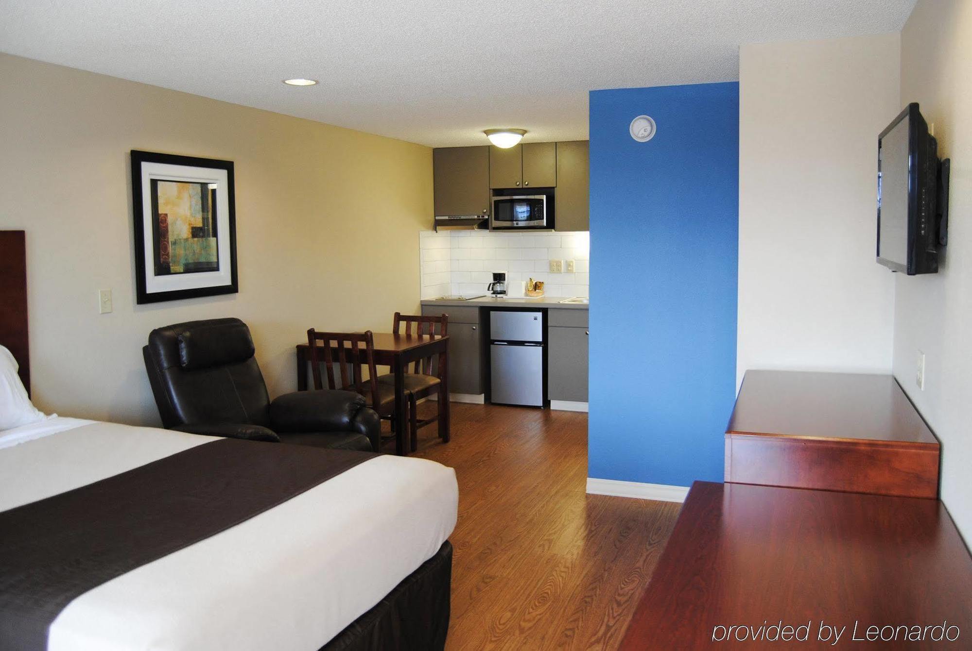 Americas Best Value Inn & Suites St Clairsville Wheeling St. Clairsville Экстерьер фото
